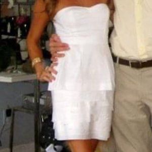 BCBG MAX AZRIA SIZE 0 WHITE STRAPLESS COCKTAIL DRESS